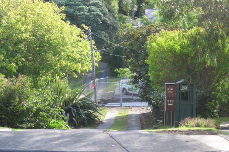 Photo of property in 210 Beach Road, Campbells Bay, Auckland, 0630