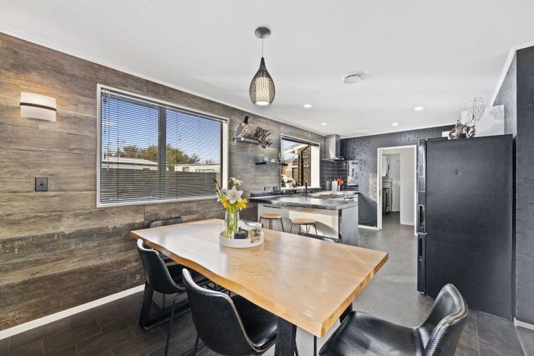 Photo of property in 25 Dryden Street, Milton, 9220