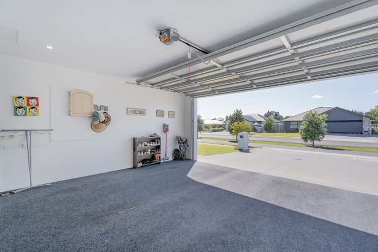 Photo of property in 105 Kupe Drive, Whitianga, 3510