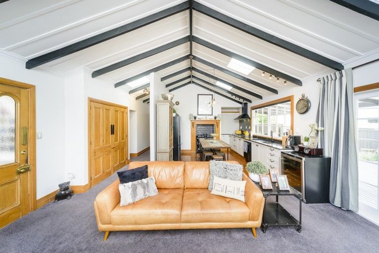 Photo of property in 5 Queen Street, Feilding, 4702