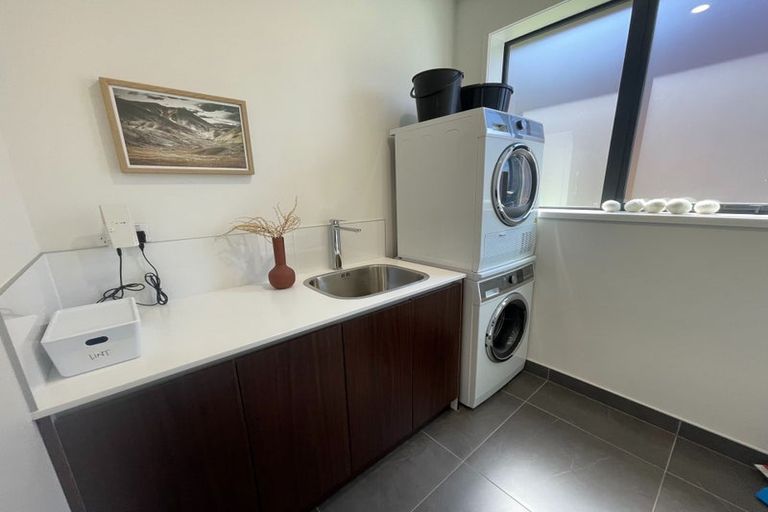 Photo of property in 25 Livingstone Lane, Frankton, Queenstown, 9300