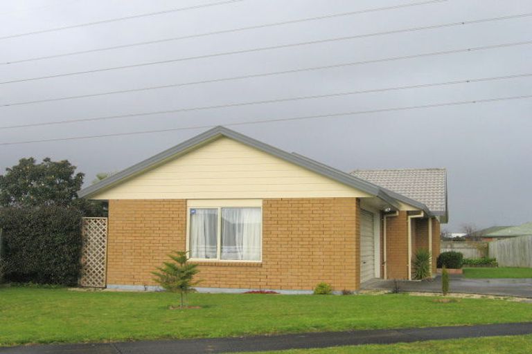 Photo of property in 5 Ifield Court, Burswood, Auckland, 2013