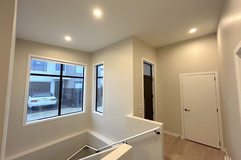 Photo of property in 8 Skysail Lane, Whitby, Porirua, 5024