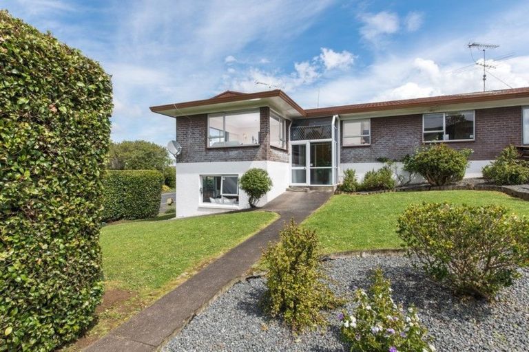 Photo of property in 1/47 Prince Regent Drive, Half Moon Bay, Auckland, 2012