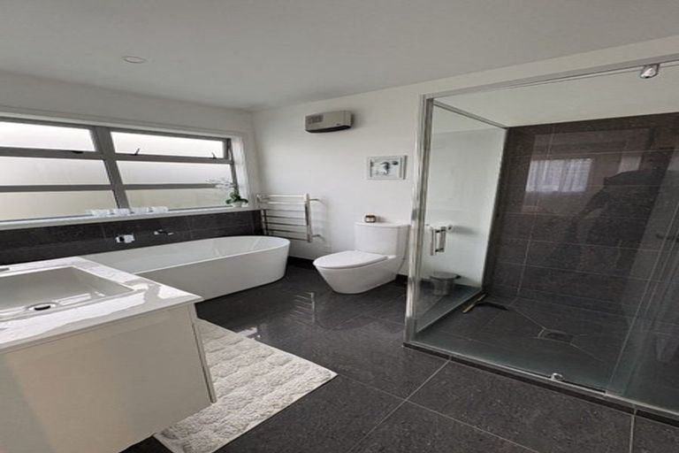 Photo of property in 8 Hikanui Drive, Havelock North, 4130