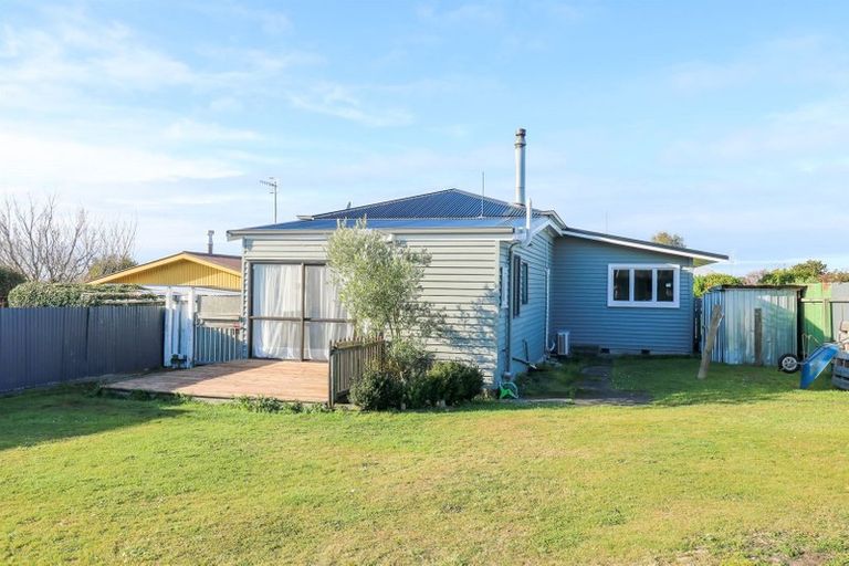 Photo of property in 24 Avenue Road, West End, Timaru, 7910