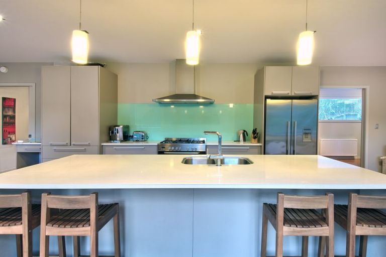 Photo of property in 20b Konini Road, Titirangi, Auckland, 0604