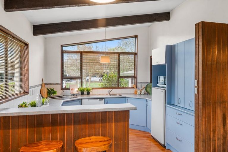 Photo of property in 30 Kingham Place, Avonhead, Christchurch, 8042