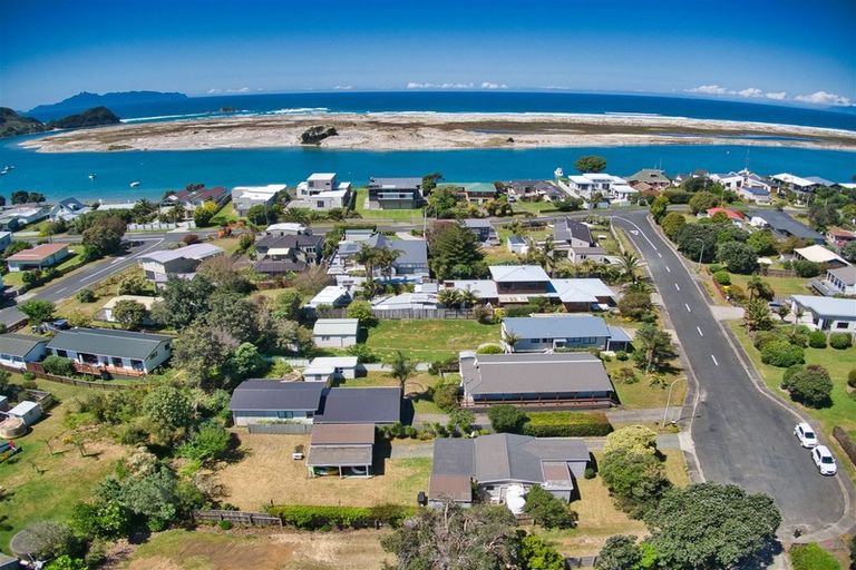 Photo of property in 10 Pinewood Place, Mangawhai Heads, Mangawhai, 0505