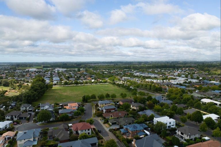 Photo of property in 11 Breton Close, Northwood, Christchurch, 8051