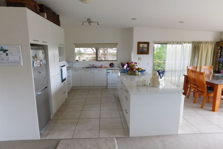 Photo of property in 20 Hihitahi Rise, Paihia, 0200