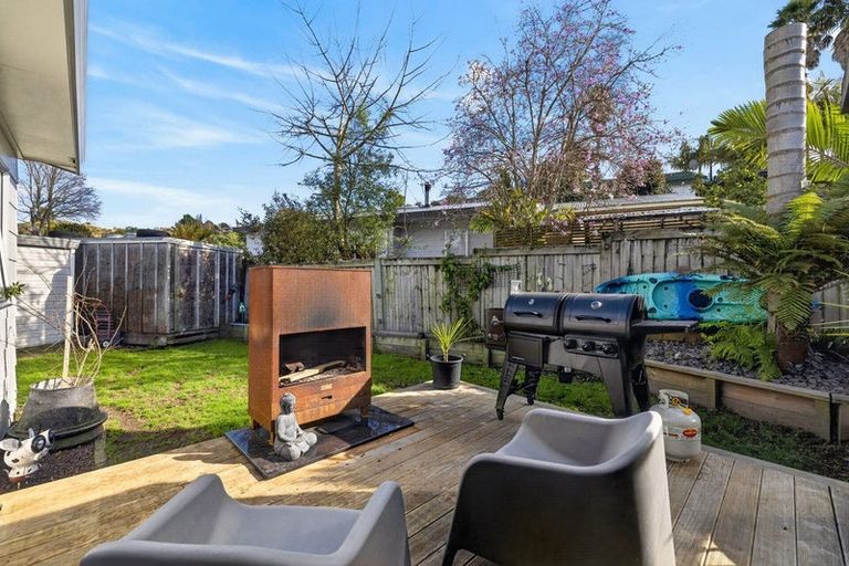 Photo of property in 45 Waitaha Road, Welcome Bay, Tauranga, 3112
