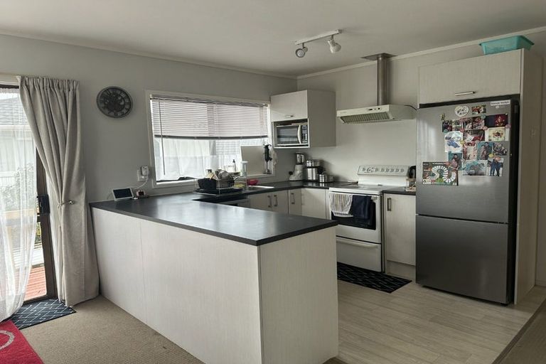 Photo of property in 1/32 Velma Road, Hillcrest, Auckland, 0627