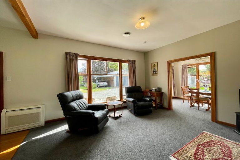 Photo of property in 63 Main North Road, Geraldine, 7930