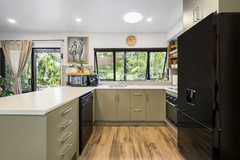 Photo of property in 3/128 Manuka Road, Bayview, Auckland, 0629
