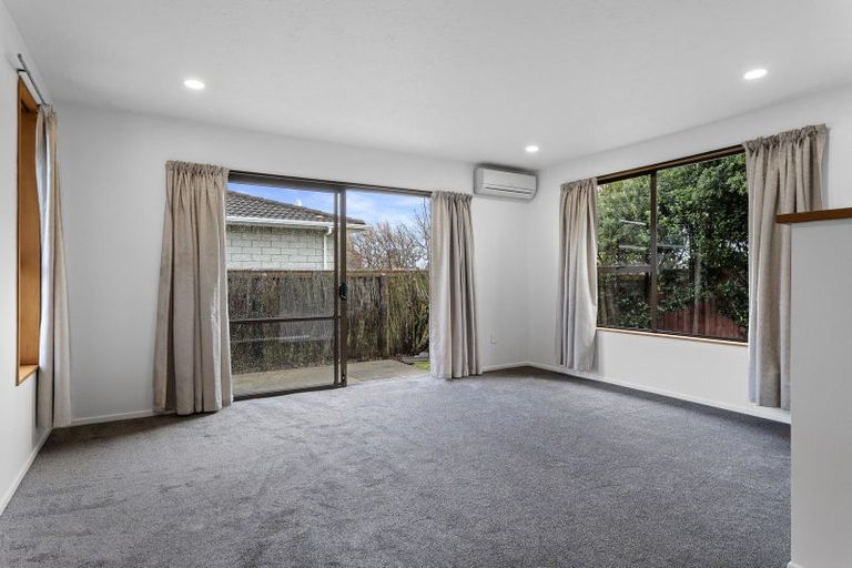 Photo of property in 58b Sarabande Avenue, Redwood, Christchurch, 8051