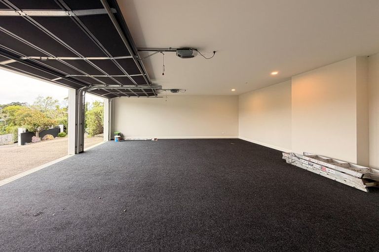Photo of property in 11 Henry Blyth Lane, Greenhithe, Auckland, 0632