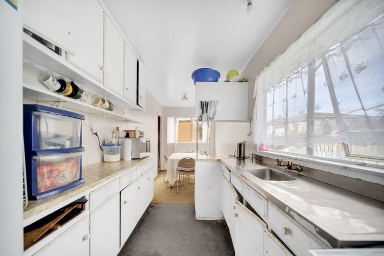 Photo of property in 24 Bingara Place, Favona, Auckland, 2024