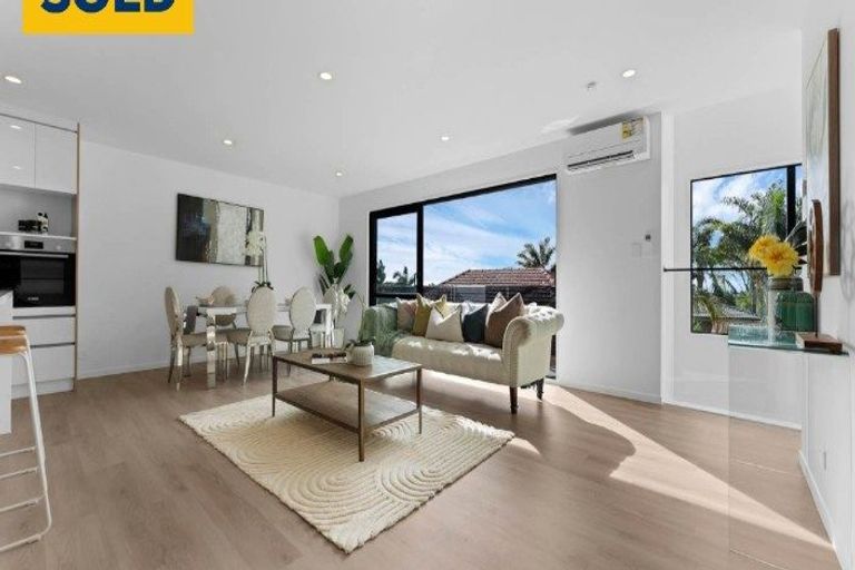 Photo of property in 16b Brandon Road, Glen Eden, Auckland, 0602