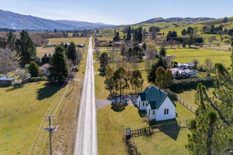 Photo of property in Ex St Johns Church, 1605 Teviot Road, Millers Flat, Roxburgh, 9572