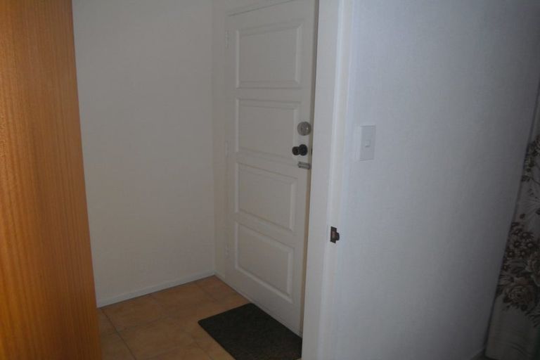 Photo of property in 44a Saint Ronans Avenue, Waterloo, Lower Hutt, 5011