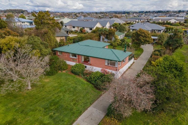 Photo of property in 102 Mountain View Road, Glenwood, Timaru, 7910