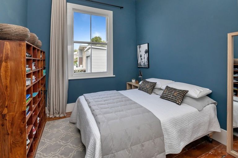 Photo of property in 34 Beach Road, Onerahi, Whangarei, 0110