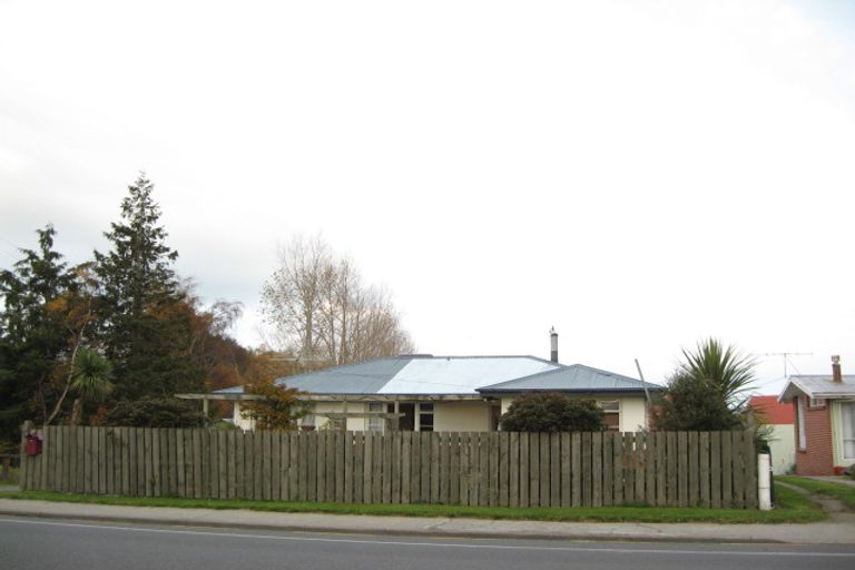 Photo of property in 261 Clyde Street, Balclutha, 9230