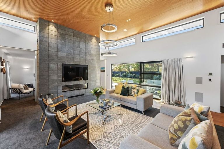 Photo of property in 21 Taunton Green, Papanui, Christchurch, 8052