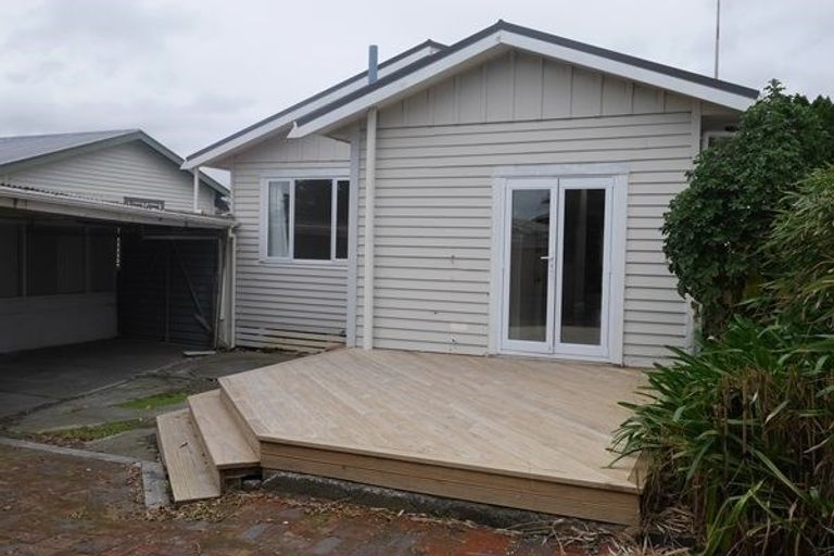 Photo of property in 237 The Esplanade, Petone, Lower Hutt, 5012