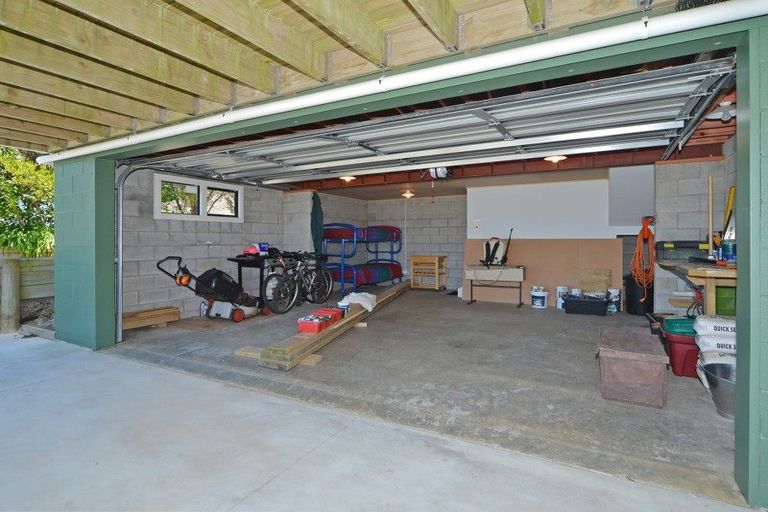 Photo of property in 11 Palm Parade, Riversdale Beach, Masterton, 5872