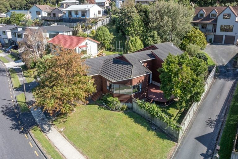 Photo of property in 36 Albatross Close, Whitby, Porirua, 5024