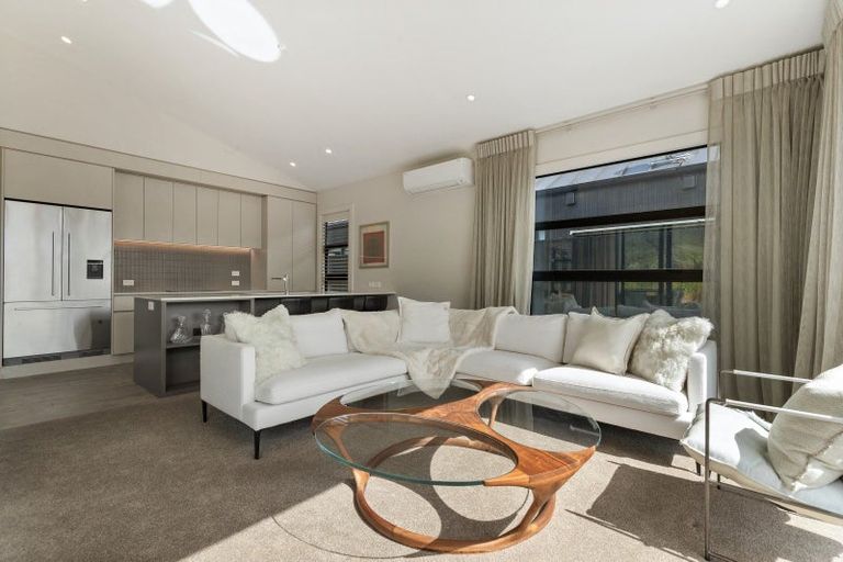 Photo of property in 23 Alps View Place, Lake Hayes, Queenstown, 9304