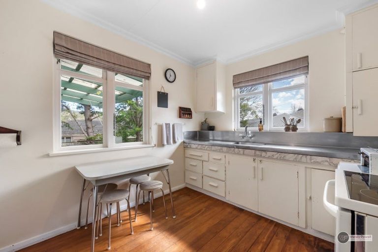 Photo of property in 11 Manuka Street, Stokes Valley, Lower Hutt, 5019