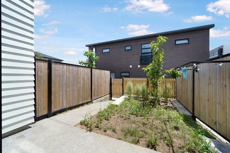 Photo of property in 148 Mcleod Road, Te Atatu South, Auckland, 0610