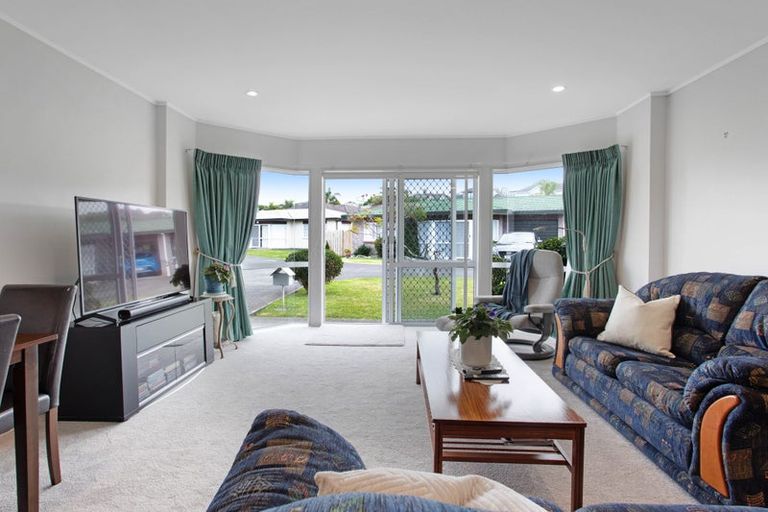 Photo of property in 96b Lakeside Drive, Orewa, 0931