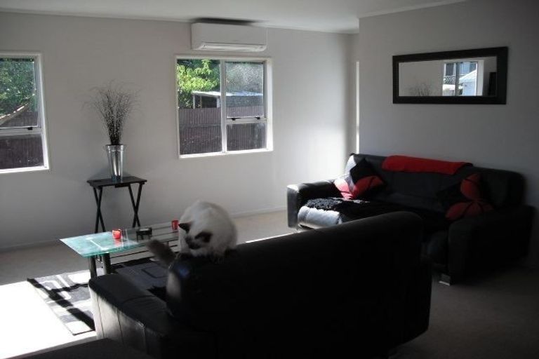 Photo of property in 1/22 Opaheke Road, Papakura, 2110