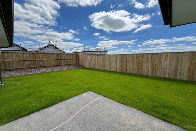 Photo of property in 16 Privet Way, Rolleston, 7678