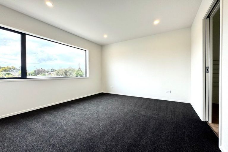 Photo of property in 22c Royton Avenue, Mangere East, Auckland, 2024