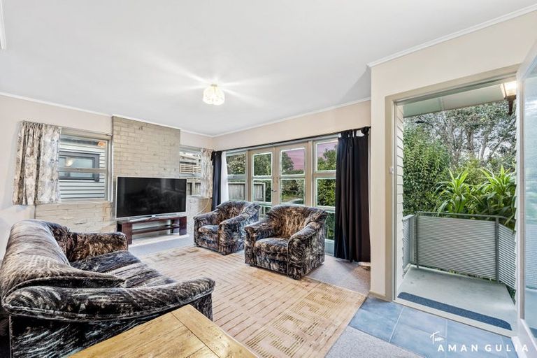 Photo of property in 4 Sunnyside Road, Sunnyvale, Auckland, 0612