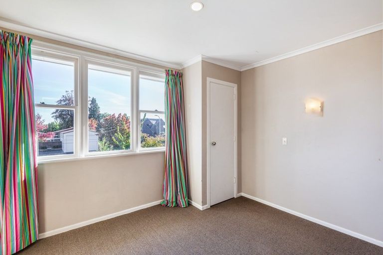 Photo of property in 1/5 Awanui Street, Hilltop, Taupo, 3330
