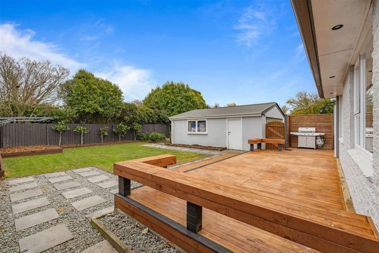 Photo of property in 207 Grimseys Road, Redwood, Christchurch, 8051