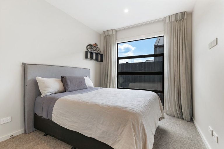 Photo of property in 23 Alps View Place, Lake Hayes, Queenstown, 9304