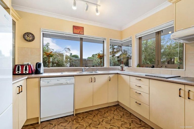 Photo of property in 15 Prictor Street, Papakura, 2110