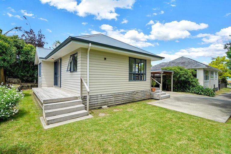 Photo of property in 13a Mawney Road, Henderson, Auckland, 0610