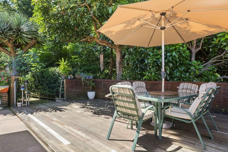 Photo of property in 18 Honeysuckle Lane, Ohauiti, Tauranga, 3112