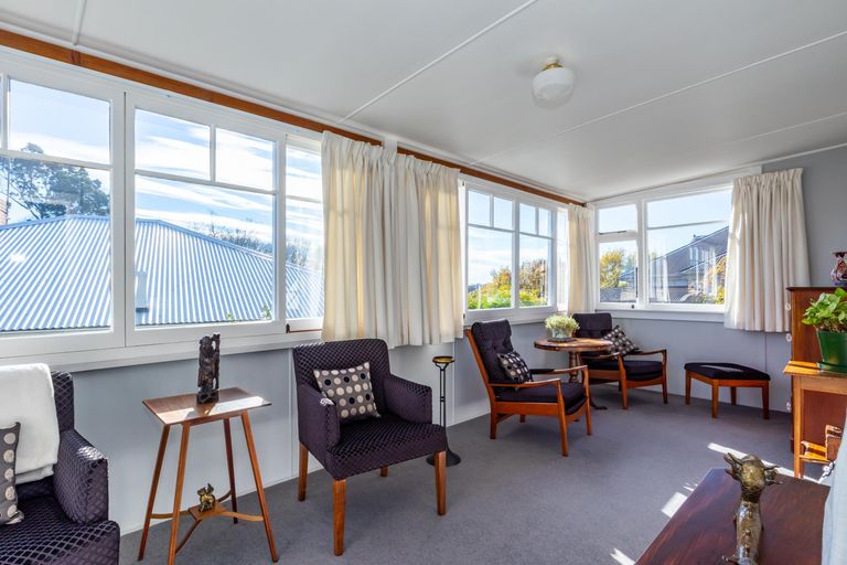 Photo of property in 17 Te Weka Street, Maori Hill, Timaru, 7910