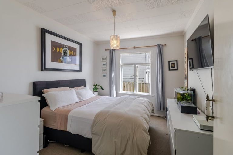 Photo of property in 161 Marine Parade, Mount Maunganui, 3116