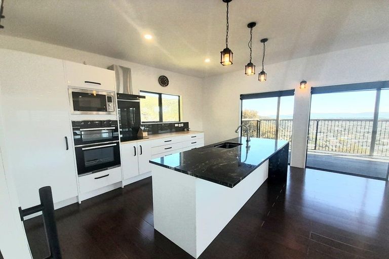 Photo of property in 32a Woodvale Grove, Fairfield, Lower Hutt, 5011
