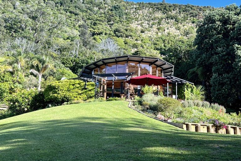 Photo of property in 8344d State Highway 35, Whanarua Bay, Te Kaha, 3199